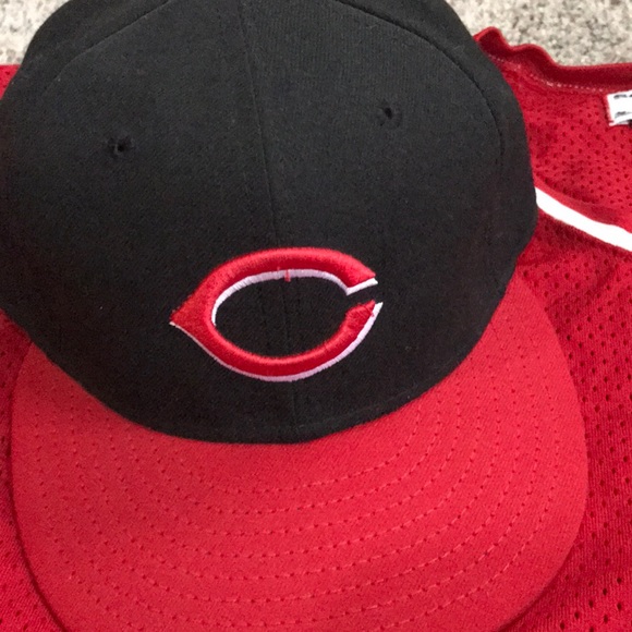 Cincinnati Reds Bundle - Picture 3 of 5